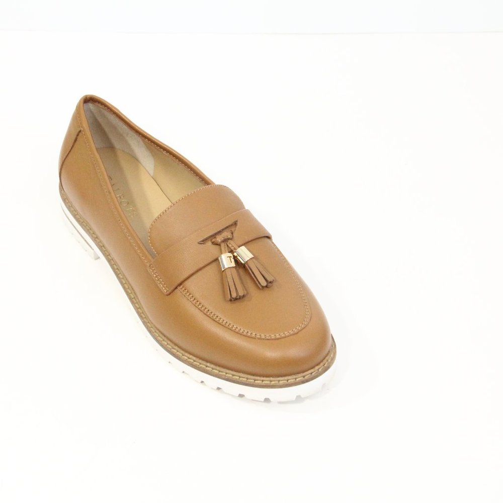 Talbots Laura Loafers sz 9.5 Women Leather Slip on Shoes Lug Sole